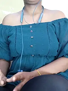 Snapshot of Laxmi_89 chatting on October 22, 2025, 3:18 am Laxmi 89 online show from October 22, 2025, 3:18 am