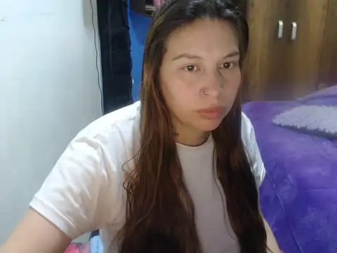 cloequeen15 online show from March 16, 2026, 10:47 pm