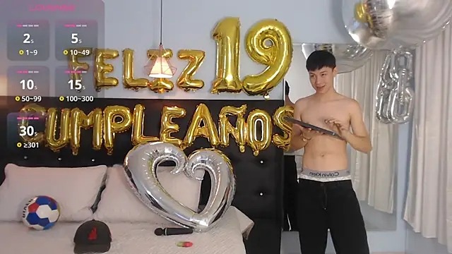 Abraham horny18 online show from October 11, 2025, 7:56 pm