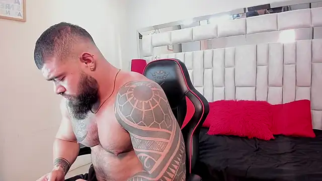 college muscle ass1 online show from October 1, 2025, 1:28 pm