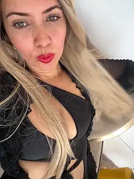 becca scotts online show from October 16, 2025, 12:28 pm