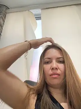 becca scotts online show from November 8, 2025, 4:29 pm