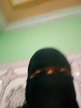 Snapshot of Forla-40 chatting on November 15, 2025, 9:54 pm Forla-40 online show from November 15, 2025, 9:54 pm