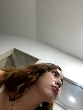 Samantha 2190 online show from November 29, 2025, 4:26 am