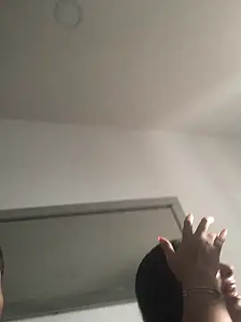 Samantha 2190 online show from February 8, 2026, 9:29 pm