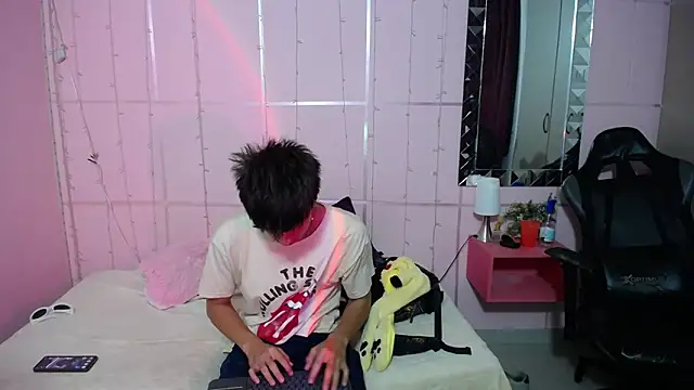 Justin gray  online show from October 4, 2025, 2:04 pm