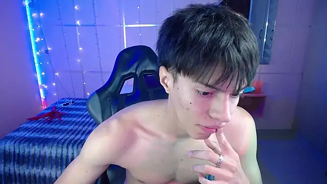 Justin gray  online show from November 8, 2025, 2:28 pm