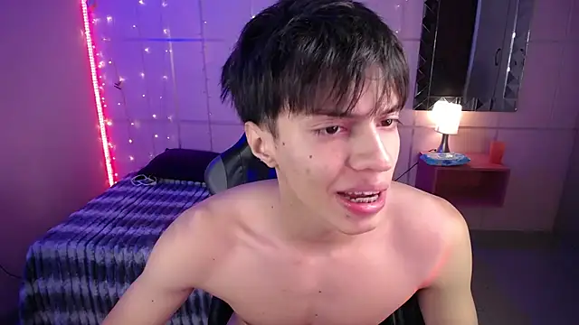 Justin gray  online show from November 10, 2025, 9:36 pm