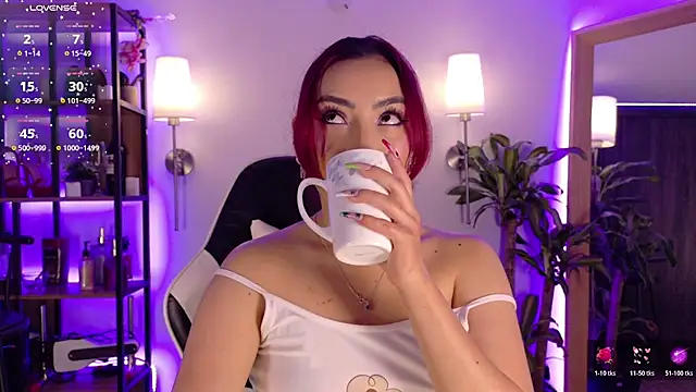 Snapshot of Silvana_Goddess chatting on April 28, 2026, 10:48 pm Silvana Goddess online show from April 28, 2026, 10:48 pm