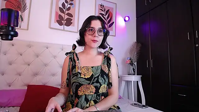 Snapshot of barbyehot chatting on November 18, 2025, 9:52 pm barbyehot online show from November 18, 2025, 9:52 pm