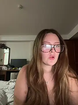Snapshot of cherryrosealiee chatting on June 26, 2026, 3:38 pm cherryrosealiee online show from June 26, 2026, 3:38 pm