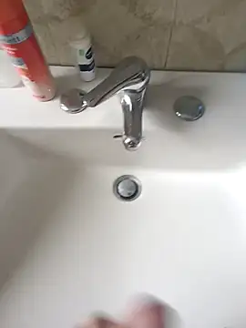 Empi19cm online show from October 21, 2025, 12:06 pm