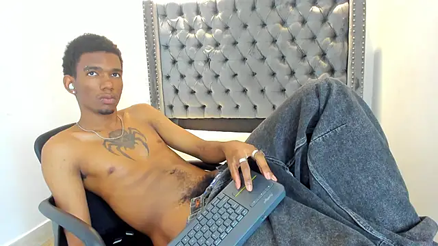 Snapshot of nero_reyd chatting on February 23, 2026, 7:33 pm nero reyd online show from February 23, 2026, 7:33 pm