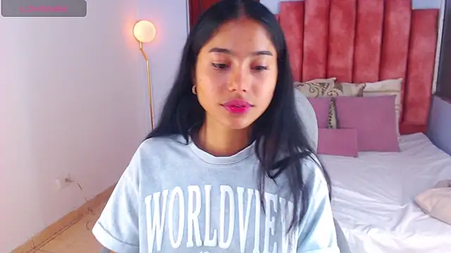 Snapshot of Milaa_Star_ chatting on October 11, 2025, 3:39 am Milaa Star online show from October 11, 2025, 3:39 am