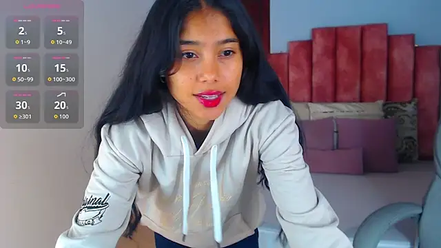 Snapshot of Milaa_Star_ chatting on October 23, 2025, 4:01 am Milaa Star online show from October 23, 2025, 4:01 am