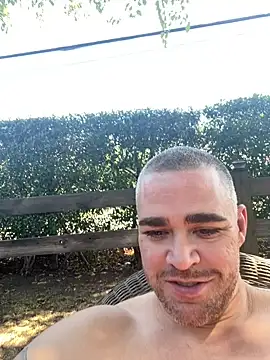 Snapshot of Dallasbest214 chatting on September 27, 2025, 6:46 pm Dallasbest214 online show from September 27, 2025, 6:46 pm