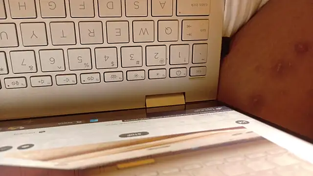 Snapshot of Dallasbest214 chatting on October 24, 2025, 6:54 am Dallasbest214 online show from October 24, 2025, 6:54 am