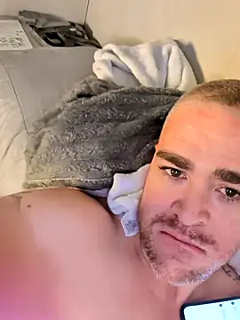 Snapshot of Dallasbest214 chatting on October 28, 2025, 8:22 pm Dallasbest214 online show from October 28, 2025, 8:22 pm