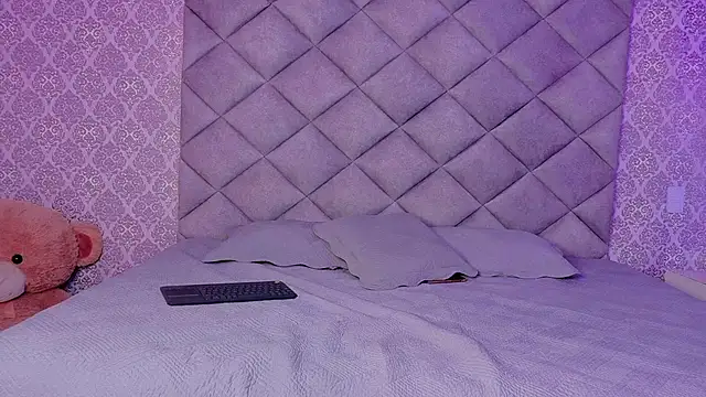 kylerose07 online show from October 29, 2025, 11:34 am