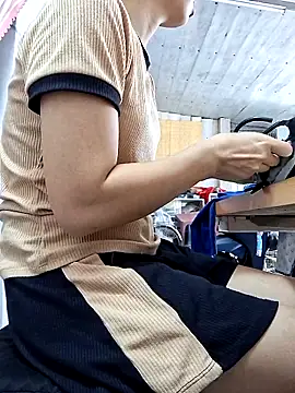 Snapshot of irina_hana chatting on October 4, 2025, 1:36 am irina hana online show from October 4, 2025, 1:36 am