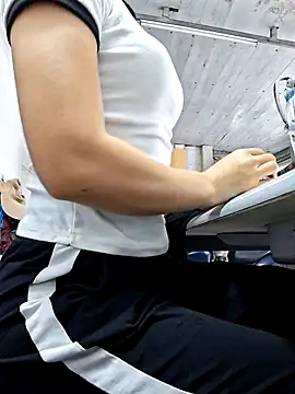 Snapshot of irina_hana chatting on October 30, 2025, 1:07 am irina hana online show from October 30, 2025, 1:07 am