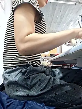 Snapshot of irina_hana chatting on November 11, 2025, 6:46 am irina hana online show from November 11, 2025, 6:46 am