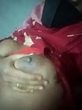 baddy8008 online show from October 21, 2025, 4:51 pm