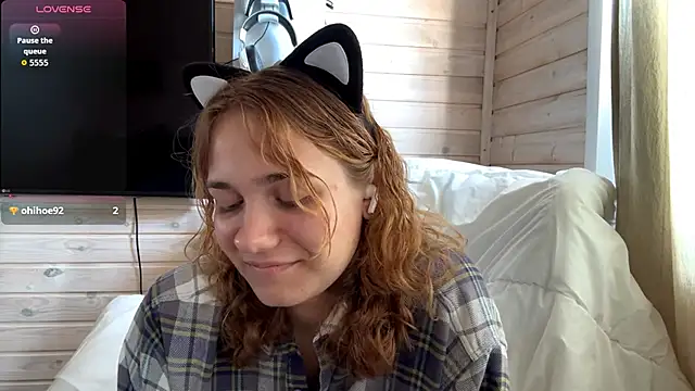 SunPunnyGirl online show from September 12, 2025, 7:08 am