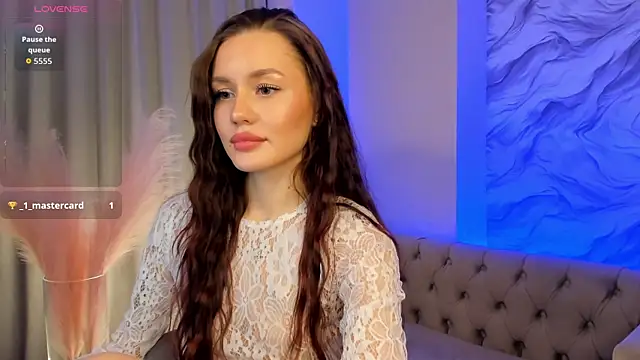 Aria Mila online show from November 29, 2025, 11:35 am