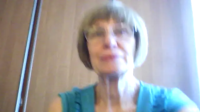 Anna72233 online show from September 25, 2025, 10:08 am