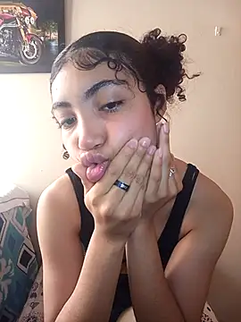 Snapshot of Morenpeka chatting on September 9, 2025, 1:21 pm Morenpeka online show from September 9, 2025, 1:21 pm