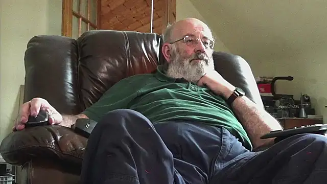 janzer13 online show from November 27, 2025, 1:57 pm