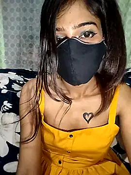 Snapshot of Crystil_love-21 chatting on October 9, 2025, 10:46 am Crystil love-21 online show from October 9, 2025, 10:46 am