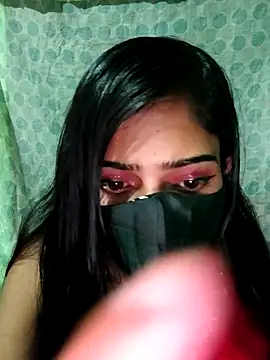 Snapshot of Crystil_love-21 chatting on February 24, 2026, 8:01 am Crystil love-21 online show from February 24, 2026, 8:01 am