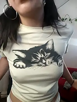 Snapshot of Maia_0 chatting on October 19, 2025, 1:56 pm Maia 0 online show from October 19, 2025, 1:56 pm