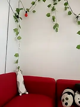 Snapshot of Maia_0 chatting on October 30, 2025, 7:14 pm Maia 0 online show from October 30, 2025, 7:14 pm