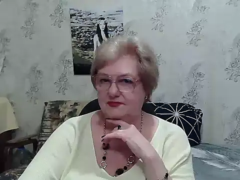 Renata62011 online show from April 18, 2026, 7:07 pm
