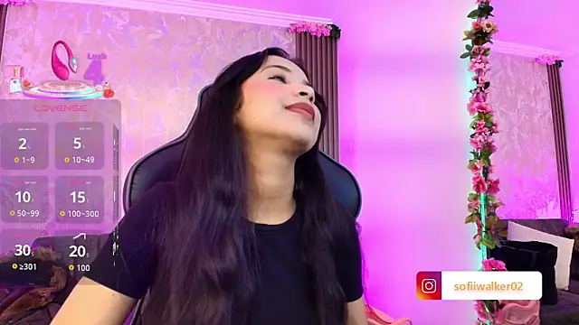 SophiaWalker 1 online show from October 18, 2025, 12:17 pm