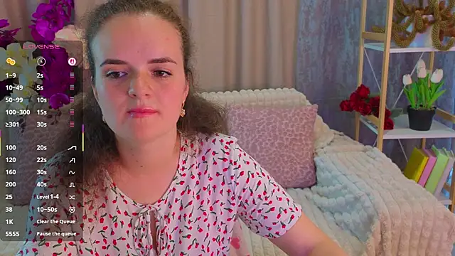 Snapshot of Luisa_Rosee chatting on June 22, 2026, 5:10 pm Luisa Rosee online show from June 22, 2026, 5:10 pm