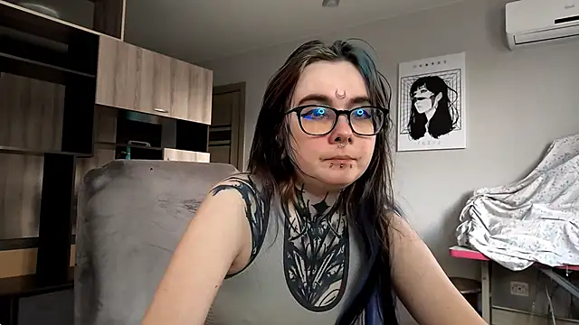 HighelikeGirl online show from November 8, 2025, 7:08 am