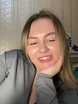 SunshineEmma online show from April 20, 2026, 11:06 pm