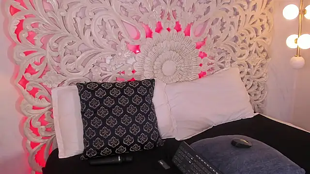 Snapshot of Odette_bulgari chatting on November 3, 2025, 11:22 am Odette bulgari online show from November 3, 2025, 11:22 am