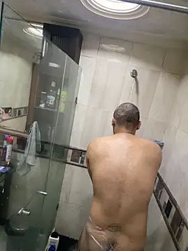   Damian    online show from October 14, 2025, 11:27 pm