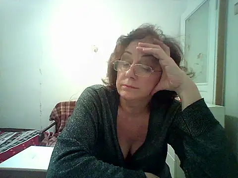 Julia54391 online show from September 30, 2025, 7:30 pm