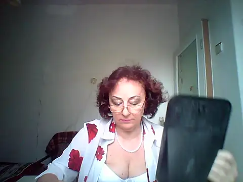 Julia54391 online show from October 10, 2025, 8:35 am