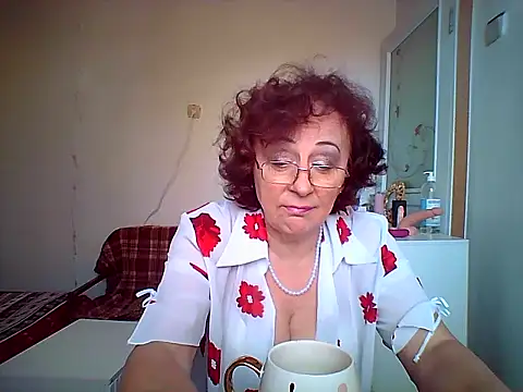 Julia54391 online show from November 2, 2025, 9:33 am