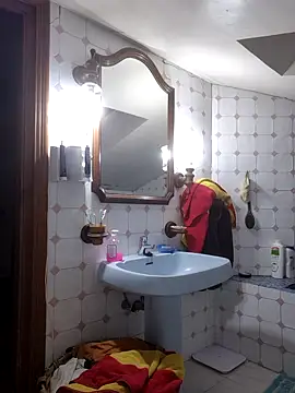 pollita dura  online show from March 9, 2026, 8:46 pm