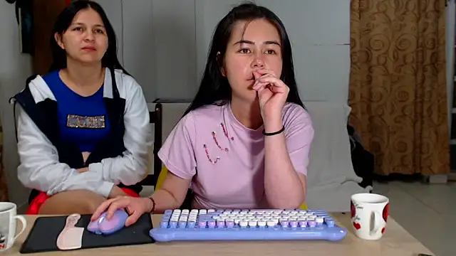 Sofii Kissx69 online show from October 23, 2025, 3:06 am