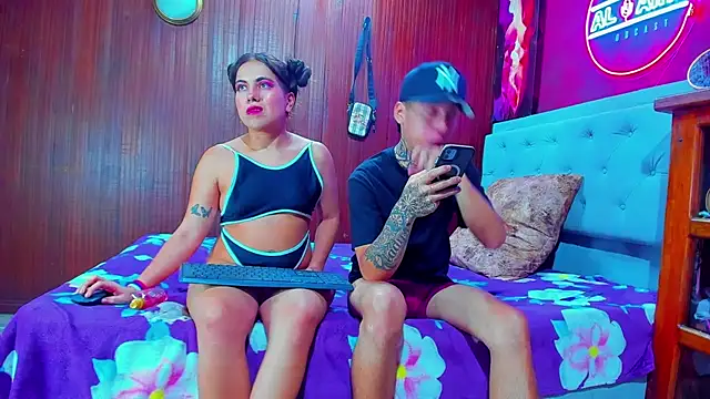 dereck and julie online show from October 31, 2025, 3:07 am