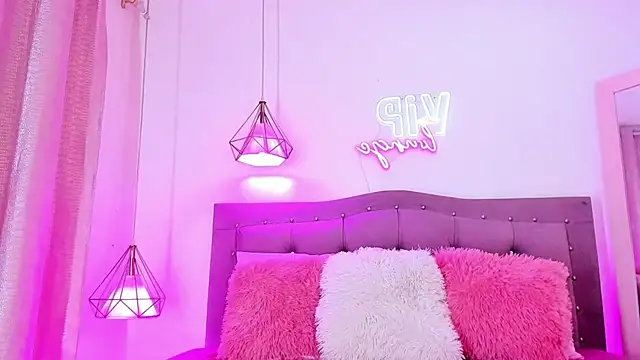 Snapshot of britneyy_stars chatting on September 14, 2025, 9:58 pm britneyy stars online show from September 14, 2025, 9:58 pm